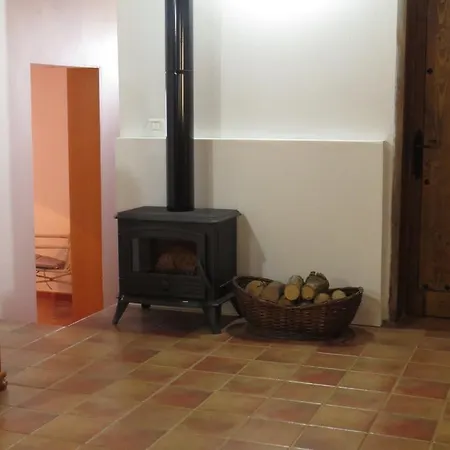 Casa La Lomada منزل ريفي